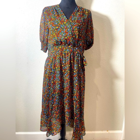 Tommy Hilfiger Dresses & Skirts - Tommy Hilfiger Floral Faux Wrap Dress- size 14